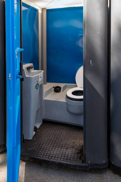 Portable Toilet Options We Offer in Hartford City, IN